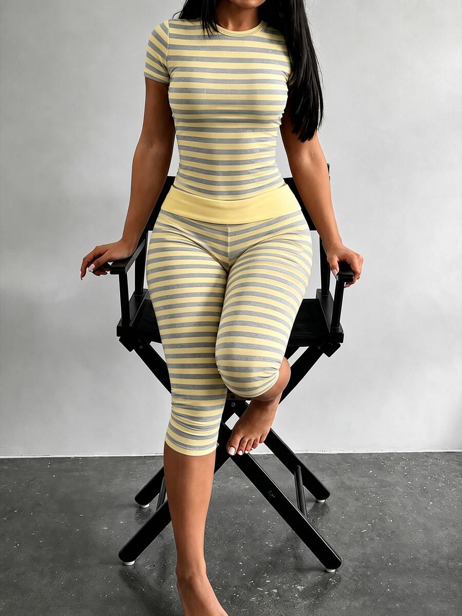 SHEIN Plus Size Women's Striped Crew Neck Short Sleeve T-Shirt And 3/4 Length Pants 2 Pieces Set - Multicolor - View 1