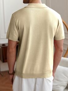 Manfinity Homme Old Money 男士短袖半拉鍊針織 Polo 衫，深棕色夏季休閒正裝商務日常針織上衣，男士休閒針織衫 - 杏色 - 查看 2