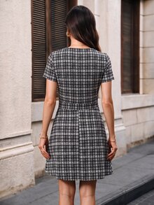 EMERY ROSE 女款夏季優雅學院風通勤格紋短洋裝 辦公室棕色格紋 - 黑與白 - 查看 2