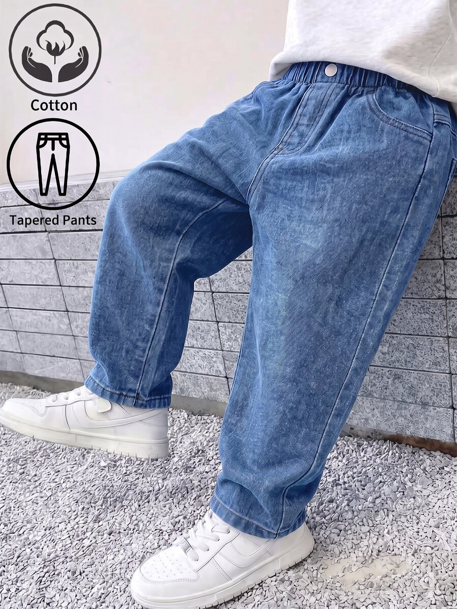 SHEIN Vintaside Kids 男童牛仔長褲,四季新款,時尚休閒,中藍色水洗牛仔,彈性腰頭,結合牛仔破洞水洗工藝,錐形褲管剪裁,柔軟舒適面料,百搭日常時尚風格,適合日常穿著、聚會、外出等,四季新款男童牛仔長褲 - 中等水洗藍 - 查看 1