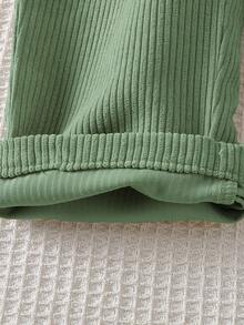 SHEIN 男嬰 0-3 歲卡其色字母刺繡燈芯絨連身褲，適合外出、休閒、生日派對，秋季親子穿搭 - 綠色 - 查看 4