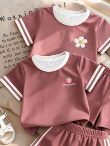 Girls Strawberry & White Floral Print Top And Shorts Set - Comfortable Summer Style, Suitable For Spring, Summer, Autumn; White & Pink Color Scheme For Daily Wear, Fashionable And Cute Street Style, Suitable For All Seasons; Cute Outfit For Vacation, Designed Specifically For Young Girl - Multicolor - View 3