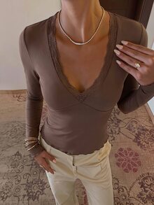 IslaSuriya Women's New Autumn/Winter Best-Selling Lace Trim V-Neck Fitted Versatile T-Shirt - Brown - View 4