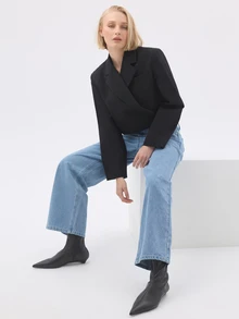 KÆRIA Hus Cropped High-Rise Wide-Leg Jeans - Cotton Denim - 90's Blue Wash - Vintage, Wide-Leg Denim, Minimal - Light Wash - View 4