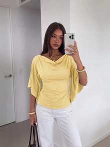Siren Gaze 女款優雅秋季垂領短袖T恤，修身抓皺肩部上衣，適合早午餐、商務休閒辦公穿著襯衫 - 淡黃色 - 查看 1