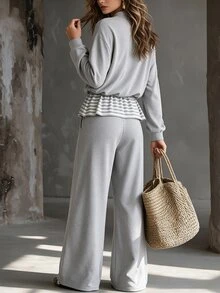 SHEIN طقم نسائي بأكمام طويلة من قطعتين، ياقة صينية واقفة، تصميم أزرار الضفدع، قصة سويت شيرت فضفاضة، رقعات مخططة. بنطال فضفاض بساق واسعة، خصر مطاطي، جيوب جانبية، تصميم برباط سحب. عصري ومبتكر، راقي وأنيق، أسلوب الشارع. موضة التنقل. - رمادي - مشاهدة 2