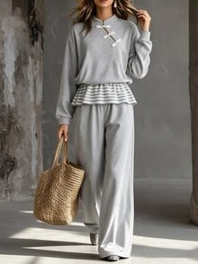 SHEIN طقم نسائي بأكمام طويلة من قطعتين، ياقة صينية واقفة، تصميم أزرار الضفدع، قصة سويت شيرت فضفاضة، رقعات مخططة. بنطال فضفاض بساق واسعة، خصر مطاطي، جيوب جانبية، تصميم برباط سحب. عصري ومبتكر، راقي وأنيق، أسلوب الشارع. موضة التنقل. - رمادي - مشاهدة 6