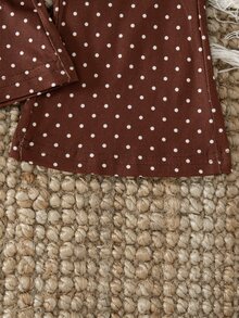 SHEIN Elladie kids 2件組女嬰甜美復古風波點蝴蝶結印花半高領2合1上衣，搭配米白色棕色波點喇叭褲 - 卡其色 - 查看 5