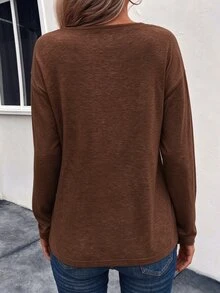 SHEIN LUNE 女款V領百褶鈕扣飾休閒T恤秋季女裝 - 棕色 - 查看 2
