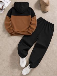 SHEIN Vacaura 男童秋冬拼接連帽衛衣套裝，字母與條紋印花上衣附口袋，束口長褲，2件式休閒運動套裝 - 棕色 - 查看 3