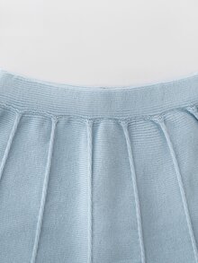 HELLO KITTY AND FRIENDS | SHEIN GraphicGems 女童 2 件套針織套裝，圓領毛衣與裙子，毛巾刺繡套頭針織上衣搭配紅色裙子，柔軟舒適，簡約可愛優雅風，長袖，適合旅行與外出，秋冬款 - 藍色 - 查看 5