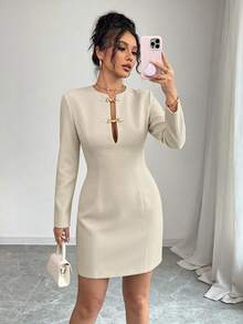 SHEIN Raffinéa Women's Autumn Long Sleeve Metal Decor Khaki Short Dress, Minimalist Elegant French Vintage Style, Suitable For Daily Commute And Outings - Khaki - View 3
