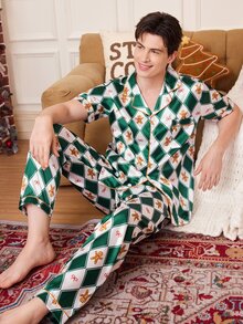 CoupledUp Christmas Gingerbread Man Print Argyle Faux Silk Lapel Short Sleeve Men's Pajama Set - Green - View 6