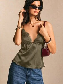 Poéselle 女款素色對比蕾絲時尚細肩帶背心 - 橄欖綠 - 查看 5