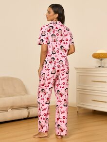 Betty Boop x SHEIN طقم بيجامة نسائي بأكمام قصيرة وقميص أحادي الصدر وبنطلون طويل ملابس شتوية - وردي - مشاهدة 2