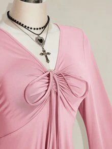 SHEIN ICON 女款大尺碼秋冬保暖性感簡約優雅胸部抓褶繫帶喇叭袖V領修身下擺寬鬆黑色針織迷你洋裝 - 粉色 - 查看 5