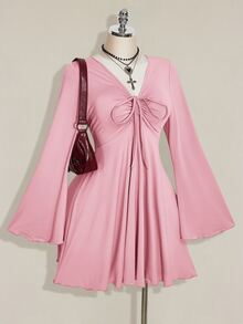 SHEIN ICON 女款大尺碼秋冬保暖性感簡約優雅胸部抓褶繫帶喇叭袖V領修身下擺寬鬆黑色針織迷你洋裝 - 粉色 - 查看 7