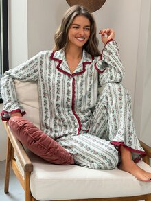 DAZY طقم بيجامة نسائي من ملابس علوية بأزرار وتفاصيل دانتيل مرقعة وبنطلون طويل - الأزرق - مشاهدة 1