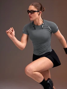 Powerista 女款字母印花插肩袖短袖運動機能上衣 T-shirt 無縫健身訓練跑步休閒健身房露背運動休閒外穿上衣 - 灰色 - 查看 5