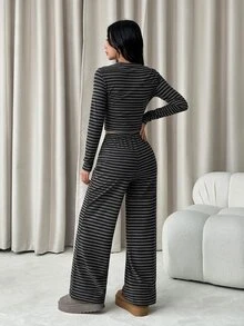 SHEIN PETITE 女款條紋長袖上衣與長褲休閒日常兩件套 - 黑色 - 查看 2