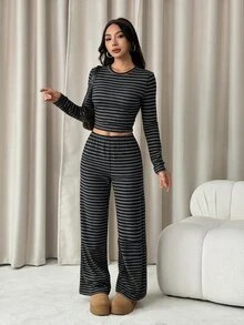 SHEIN PETITE 女款條紋長袖上衣與長褲休閒日常兩件套 - 黑色 - 查看 3