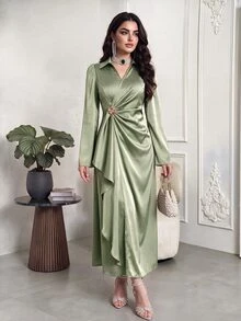 Modelyn 女款優雅純色交叉領開衩喇叭袖金屬感花卉垂墜長洋裝 棕色優雅連身裙 - 綠色 - 查看 1