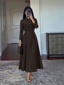 NOVVYNE 女款棕色編織交叉領繫腰長袖A字通勤優雅洋裝 - 棕色 - 查看 3