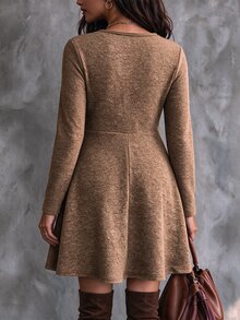 Ceyna Đầm len dệt kim size lớn cổ vuông, màu trơn thiết kế tối giản thường ngày, tay dài, chiết eo, chân váy chữ A, vải len dệt mềm, màu nâu mùa thu - màu nâu - Xem 2