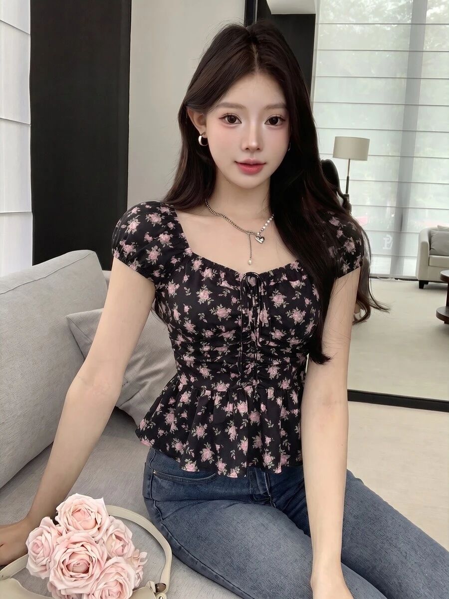 K-Vae Women's Spring/Summer Casual Korean Style Ditsy Floral Cinched Waist Puff Sleeve Commuter Versatile Design Soft Short Sleeve Blouse - Black - View 1