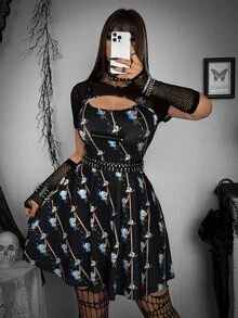 Whyspr Rick and Morty X SHEIN Plus Size Y2K Cartoon Graphic Print Fashion Dress Halloween - Black - View 4
