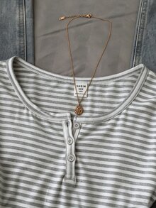 SHEIN Tween Girl 童女兒童針織灰色條紋寬鬆大尺寸圓領長袖休閒蕾絲拼接下擺T恤 - 灰色 - 查看 3