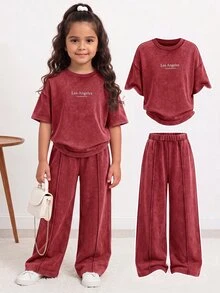 SHEIN 女童字母印花圓領短袖T恤與長褲休閒日常套裝 - 酒紅色 - 查看 1