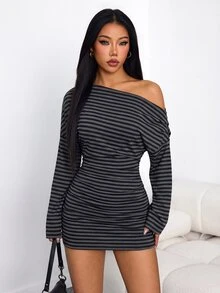 Vivamere 女款時尚性感純色不對稱領口迷你洋裝，條紋優雅休閒穿搭 - 黑色 - 查看 11
