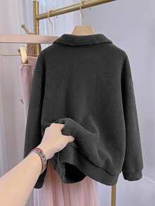 SHEIN CURVE+ 巧克力棕大尺碼女款字母印花羊羔絨衛衣，秋冬款 - 深灰色 - 查看 6