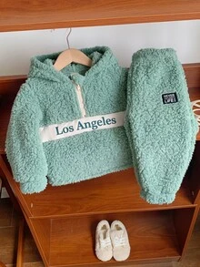 SHEIN 男嬰可愛休閒秋冬米色毛絨連帽衛衣與鬆緊腰長褲套裝 - 綠色 - 查看 6
