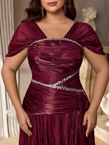 Elitara Plus Size Elegant Romantic Glamorous Navy Blue Off Shoulder Handmade Rhinestone Chain Patchwork Ruched A-Line Evening Gown, Suitable For Evening Party, Date, Ball, Vacation, Wedding Event, Guest Dress - Red - View 7