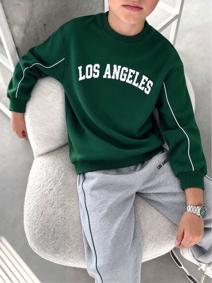 SHEIN 2件組青少年男孩返校套裝,深綠色圓領字母印花刷毛衛衣 + 混色灰長褲,秋季街頭校園風,柔軟面料休閒中性服飾,適合日常、上學、運動等場合,刷毛衛衣套裝 - 墨綠色 - 查看 1