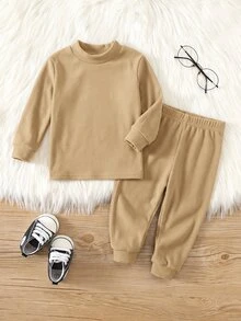 SHEIN 中性嬰兒男孩/女孩幼兒 2件組秋冬加厚抓絨內裡貼身睡衣套裝，嬰兒睡衣，貼身款，聖誕，嬰兒冬季睡衣 - 卡其色 - 查看 6