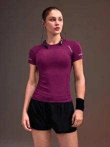 Powerista 女款字母印花插肩袖短袖運動機能上衣 T-shirt 無縫健身訓練運動跑步休閒健身房露背運動休閒外穿上衣 - 玫瑰紅 - 查看 4