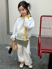 Dazy Kids Tween Girl Letter Print Long Sleeve Sweatshirt And Pocket Pants Set Hoodies - Grey - View 3