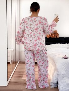 Napfluff CURVE Napfluff CURVE طقم بيجامة مقاس كبير بطبعة عيد الميلاد مع كشكشة وياقة مربعة وفيونكة زخرفية وأكمام طويلة وبنطال طويل - وردي فاتح - مشاهدة 2