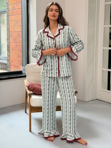 DAZY طقم بيجامة نسائي من ملابس علوية بأزرار وتفاصيل دانتيل مرقعة وبنطلون طويل - الأزرق - مشاهدة 3