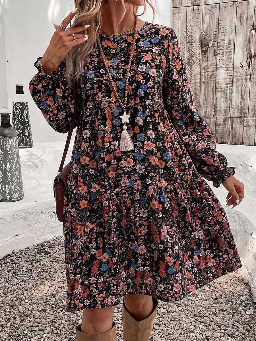 SHEIN VCAY Casual Minimalist Ditsy Floral Pattern Loose Fit Plus Size Round Neck Dress, Suitable For Autumn/Winter - Multicolor - View 1