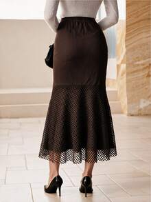 NOVVYNE Rok Wanita Warna Cokelat Rajut Bertekstur Patchwork Jala Berlian Model A-Line Elegan dan Romantis - Coklat - View 2