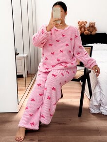 Napfluff CURVE Napfluff CURVE Plus Size Cute Bow Striped Plush Pajama Set 2 Pieces - Pink - View 1