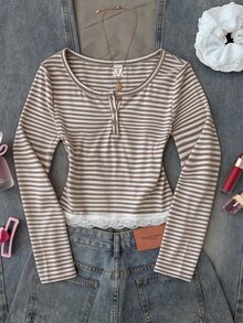 SHEIN Tween女孩棕色條紋針織寬鬆大碼大圓領長袖休閒蕾絲拼接下擺T恤 - 棕色 - 查看 6