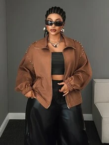 Maweii Jaket Suede Imitasi Lengan Panjang Ukuran Plus Elegan Gaya Streetwear dengan Dekorasi Rivet di Bahu, Resleting Depan, dan Hem Elastis - Coklat - View 1