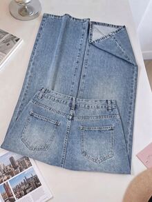 GlowEve Quần jean denim nữ mặc thường ngày phong cách casual có túi, cúc và họa tiết bướm - Màu xanh lam - Xem 2