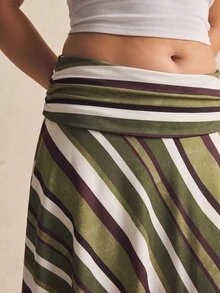 SHEIN Tall CURVE 大尺碼夏季休閒拼色條紋不對稱下擺裙 秋季 - 彩色 - 查看 9