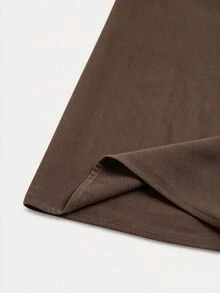 Linhara CURVE Kemeja Kasual Serbaguna untuk Wanita Ukuran Besar, Warna Polos, Cocok untuk Pemakaian Sehari-hari di Musim Gugur - Coffee Brown - View 4